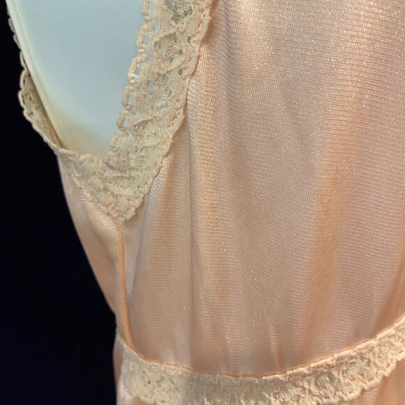 Vintage peach negligee night gown Long - Picture 5 of 9